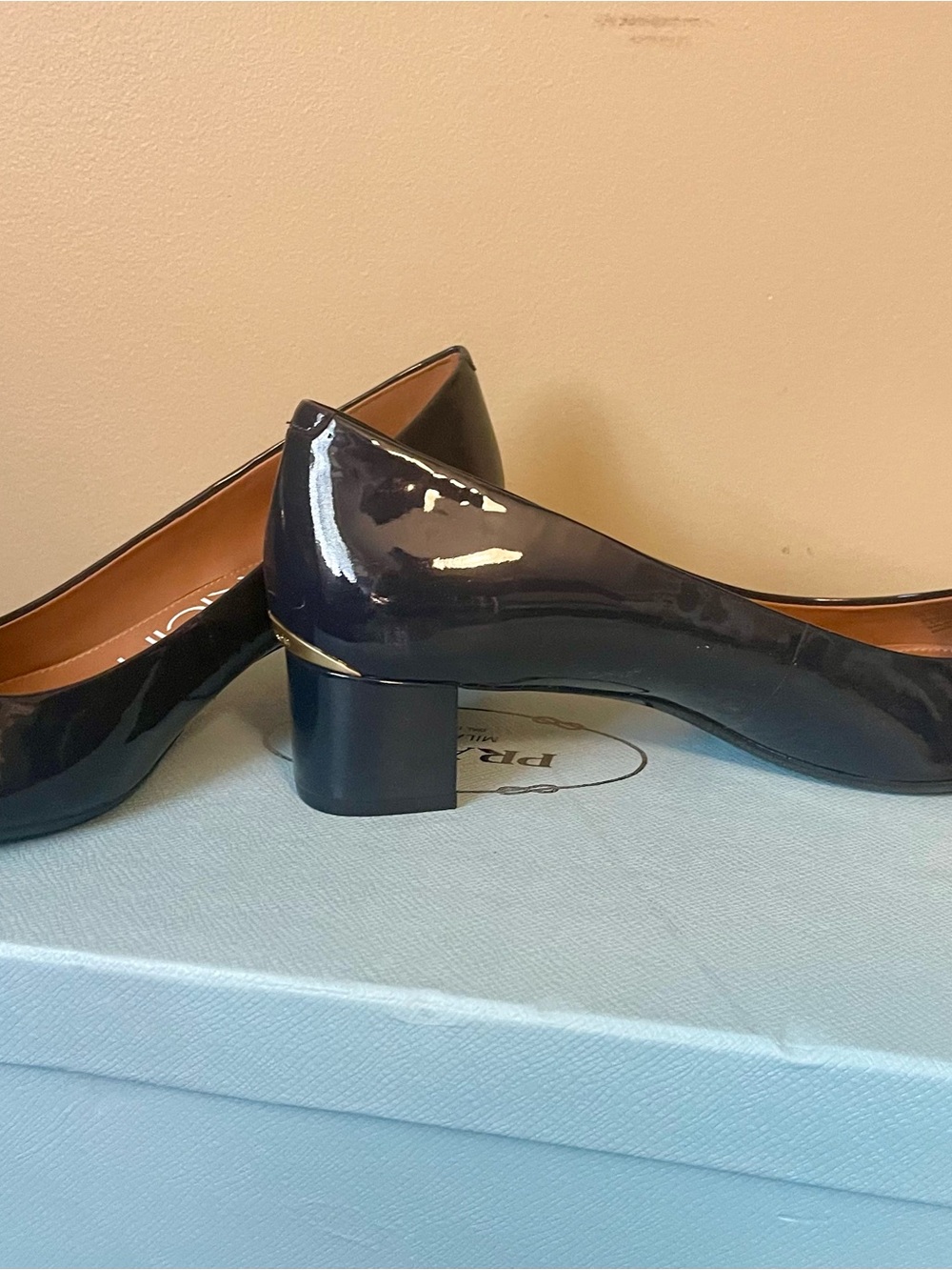 Calvin Klein Women's Navy Patent Pointed Pumps